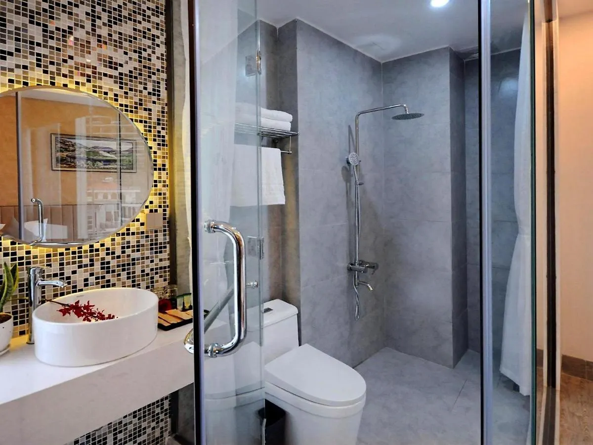 Mai Hotel Nha Trang 4*,